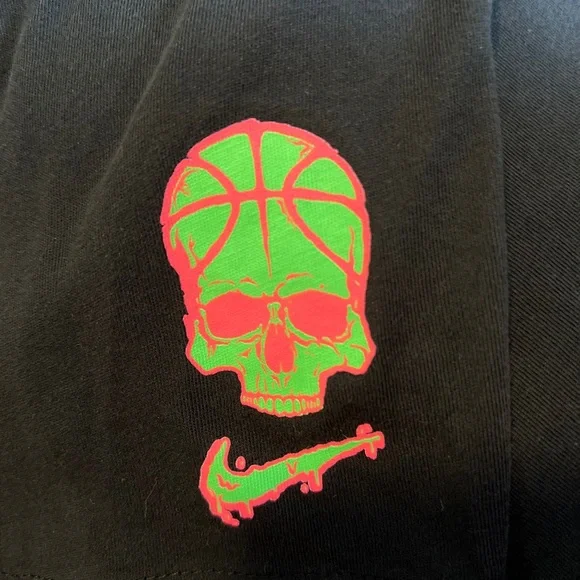 Kyrie Irving kids shirt - Picture 3 of 4